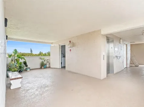 2601 NE 3rd Court Boynton Beach FL 33435