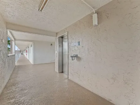 2601 NE 3rd Court Boynton Beach FL 33435