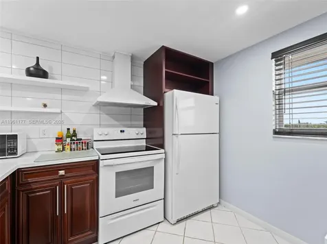 2601 NE 3rd Court Boynton Beach FL 33435