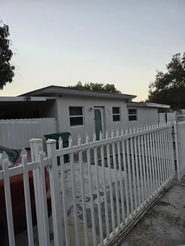 8355 NW 21st Avenue Miami FL 33147