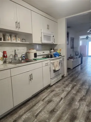 8355 NW 21st Avenue Miami FL 33147