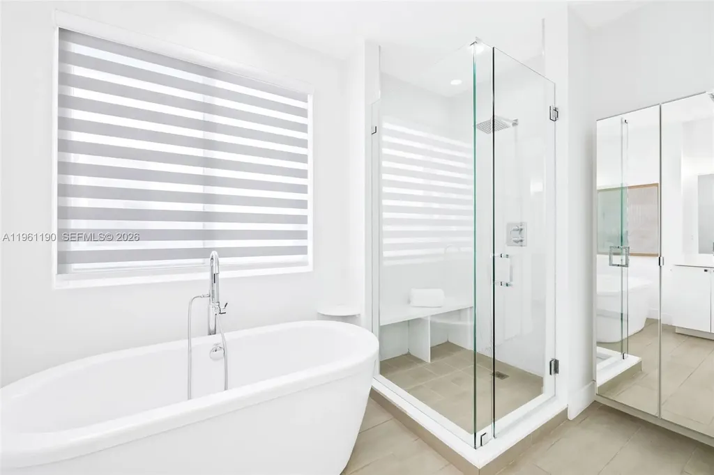 811 NE 17th Way Fort Lauderdale FL 33304