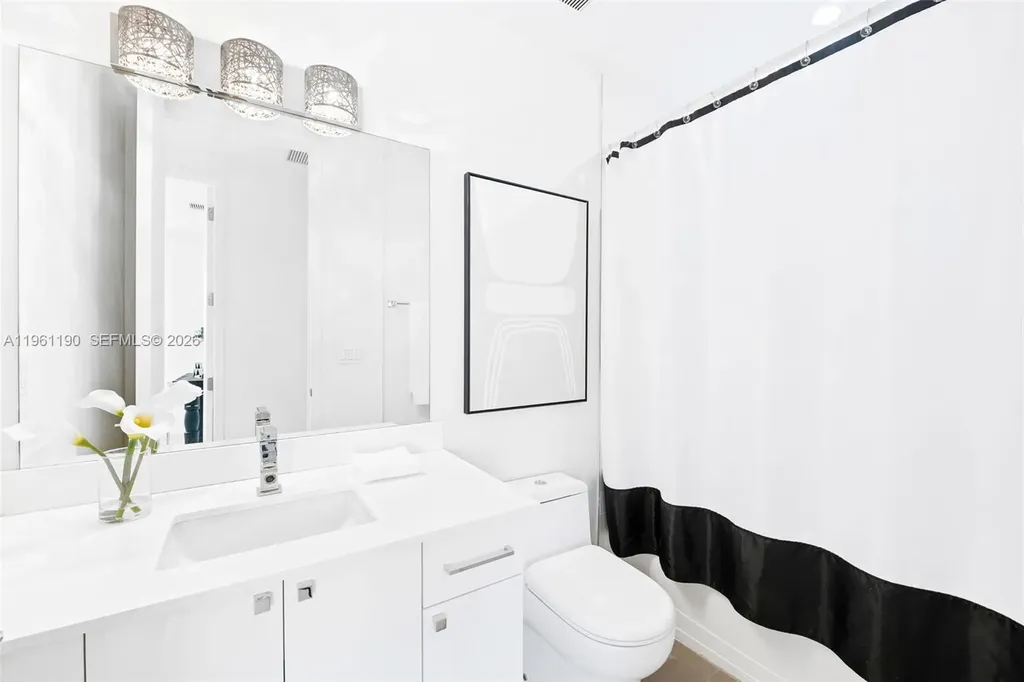 811 NE 17th Way Fort Lauderdale FL 33304