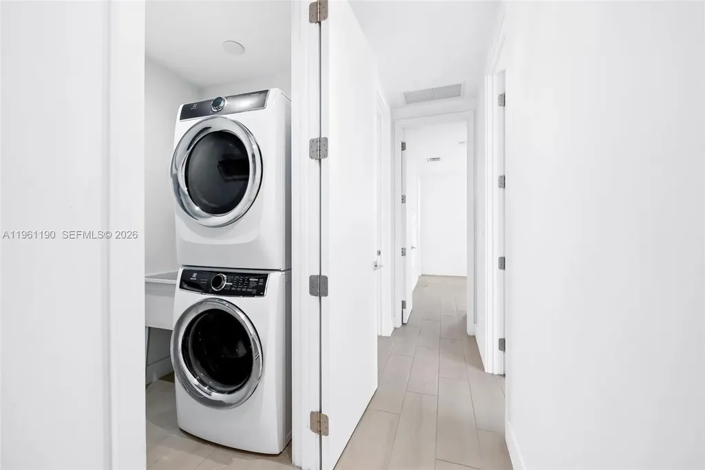 811 NE 17th Way Fort Lauderdale FL 33304