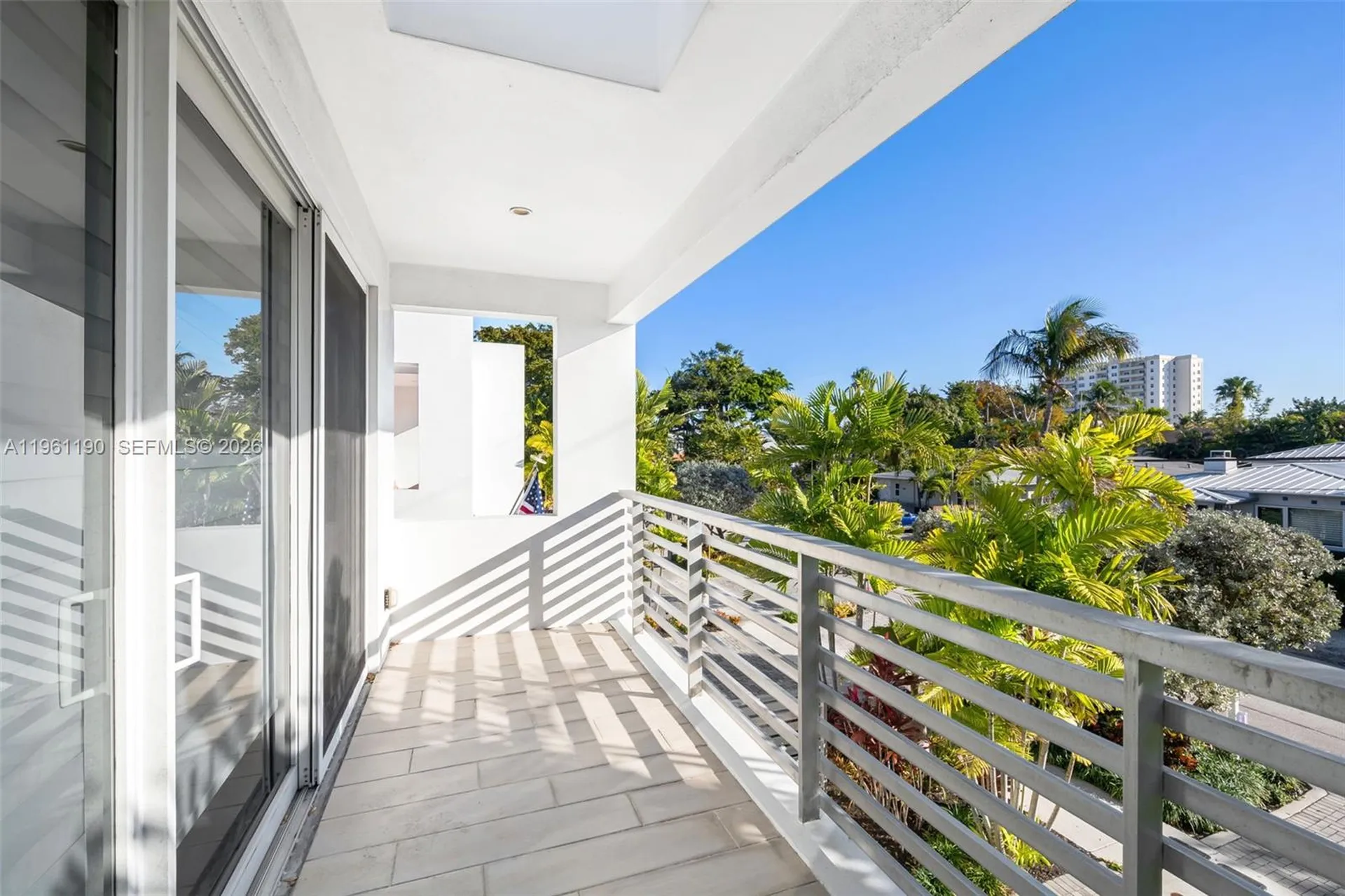 811 NE 17th Way Fort Lauderdale FL 33304