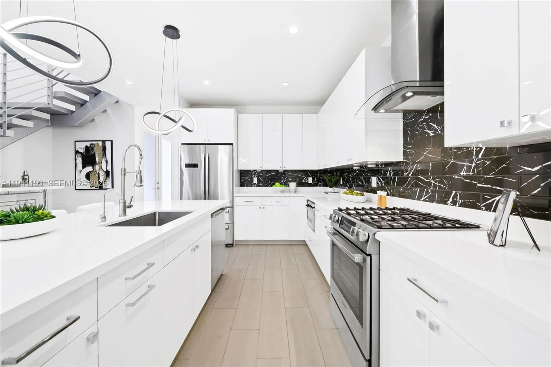 811 NE 17th Way Fort Lauderdale FL 33304