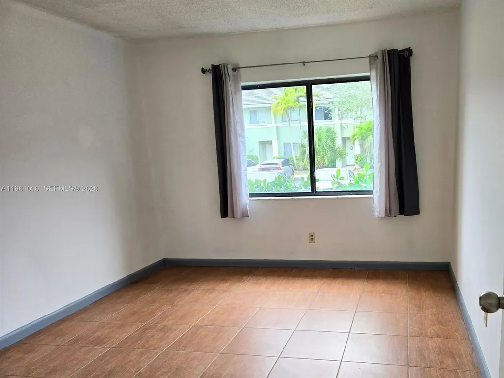 5921 Washington Street Hollywood FL 33023