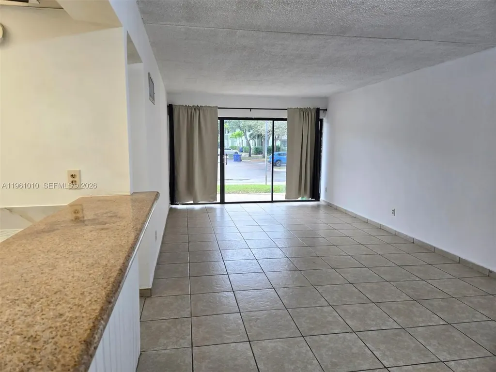 5921 Washington Street Hollywood FL 33023