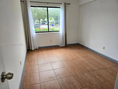 5921 Washington Street Hollywood FL 33023