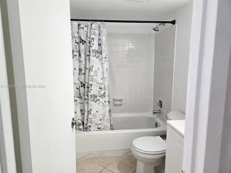 5921 Washington Street Hollywood FL 33023