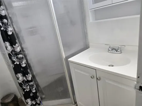5921 Washington Street Hollywood FL 33023