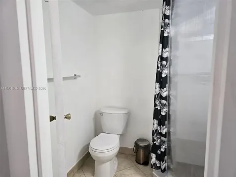 5921 Washington Street Hollywood FL 33023