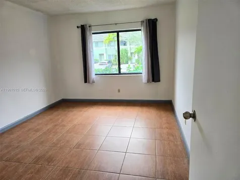 5921 Washington Street Hollywood FL 33023
