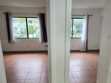 5921 Washington Street Hollywood FL 33023