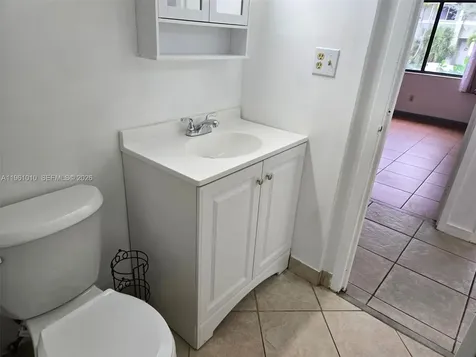 5921 Washington Street Hollywood FL 33023