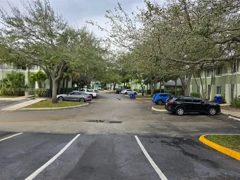 5921 Washington Street Hollywood FL 33023