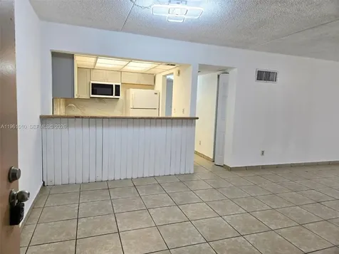 5921 Washington Street Hollywood FL 33023