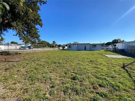 691 E 48th Street Hialeah FL 33013