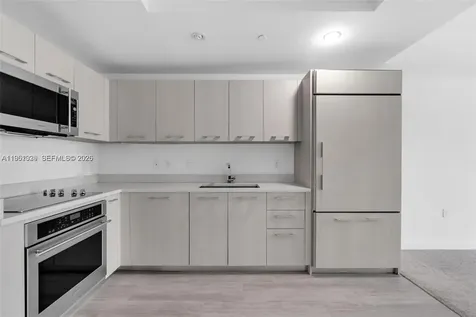 45 SW 9th Street Miami FL 33130