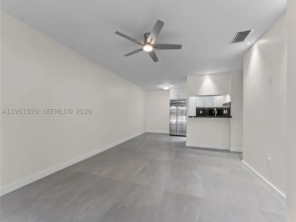 15639 SW 73rd Cir Terrace Miami FL 33193