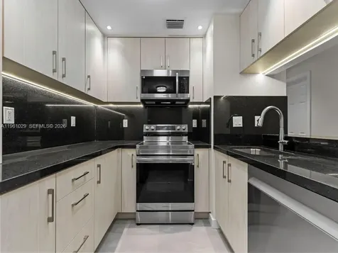 15639 SW 73rd Circle Terrace Miami FL 33193