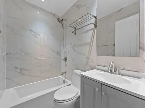 15639 SW 73rd Circle Terrace Miami FL 33193
