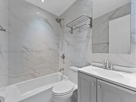 15639 SW 73rd Cir Terrace Miami FL 33193