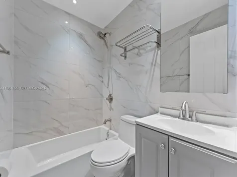 15639 SW 73rd Circle Terrace Miami FL 33193
