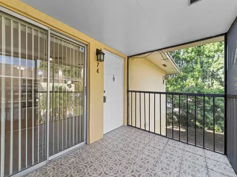 15639 SW 73rd Circle Terrace Miami FL 33193