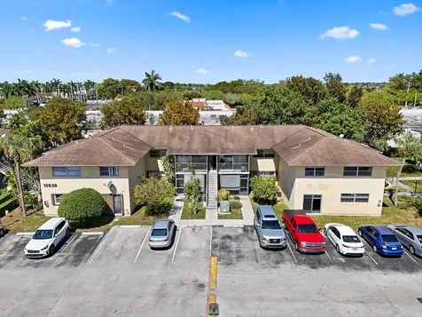 15639 SW 73rd Circle Terrace Miami FL 33193