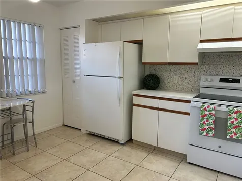 100 SW 130th Terrace Pembroke Pines FL 33027