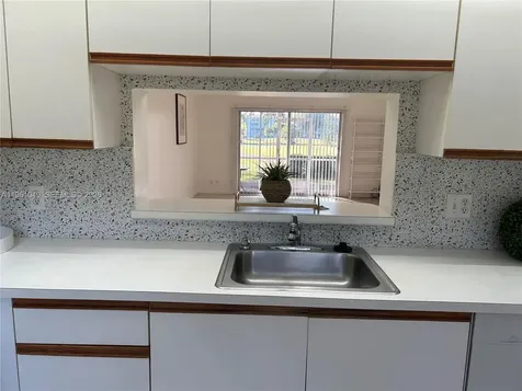 100 SW 130th Terrace Pembroke Pines FL 33027