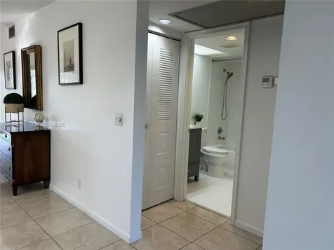 100 SW 130th Terrace Pembroke Pines FL 33027