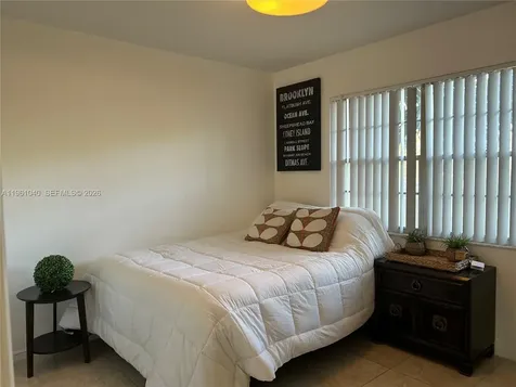100 SW 130th Terrace Pembroke Pines FL 33027