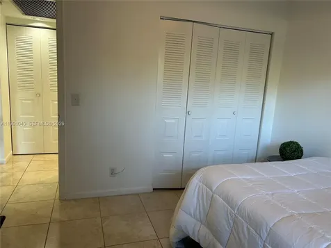 100 SW 130th Terrace Pembroke Pines FL 33027