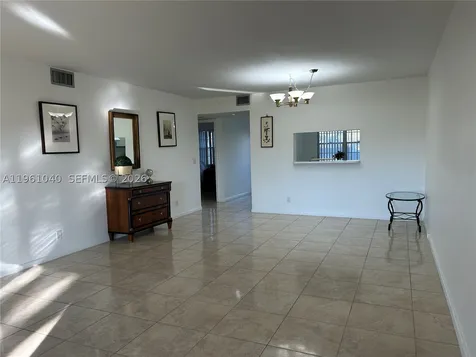 100 SW 130th Terrace Pembroke Pines FL 33027