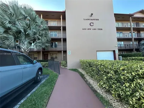 100 SW 130th Terrace Pembroke Pines FL 33027