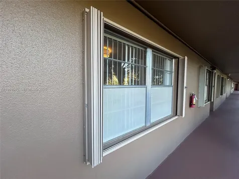 100 SW 130th Terrace Pembroke Pines FL 33027