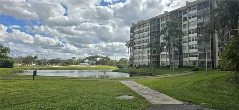 1200 Saint Charles Place Pembroke Pines FL 33026