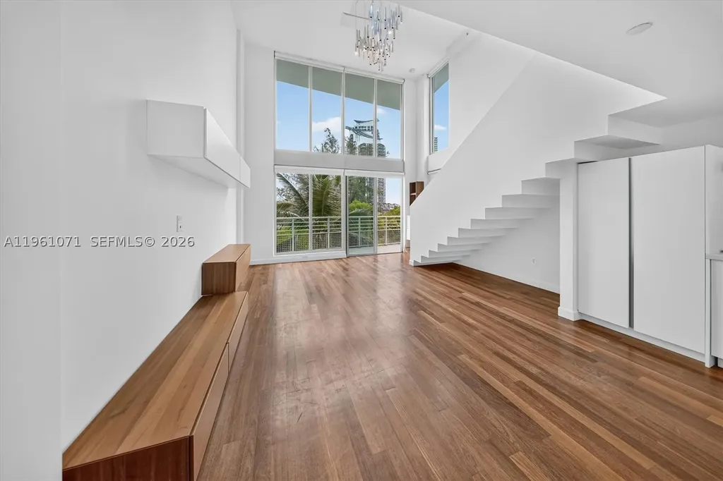 245 Michigan Avenue Miami Beach FL 33139