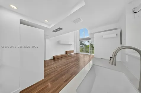 245 Michigan Avenue Miami Beach FL 33139