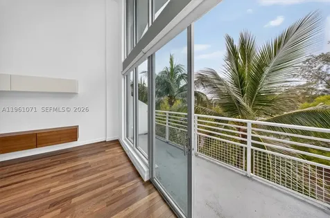 245 Michigan Avenue Miami Beach FL 33139