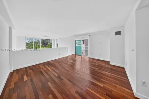 245 Michigan Avenue Miami Beach FL 33139