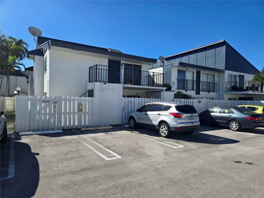 15454 SW 85th Lane Miami FL 33193