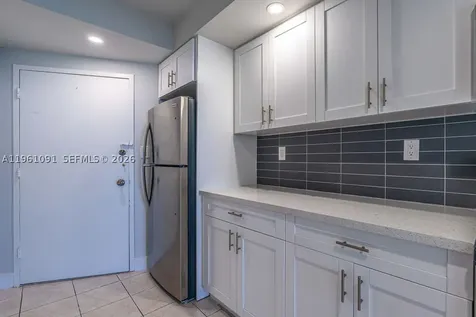 5401 Collins Avenue Miami Beach FL 33140