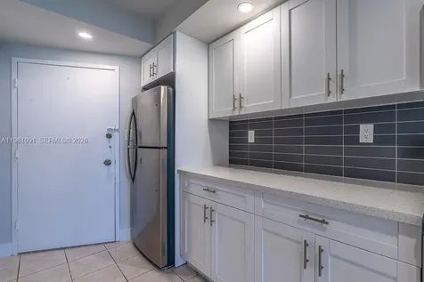 5401 Collins Avenue Miami Beach FL 33140