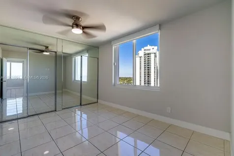 5401 Collins Avenue Miami Beach FL 33140