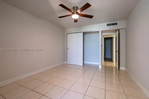 5401 Collins Avenue Miami Beach FL 33140