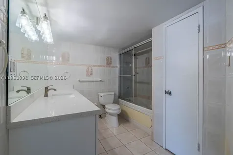 5401 Collins Avenue Miami Beach FL 33140