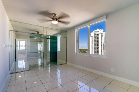 5401 Collins Avenue Miami Beach FL 33140